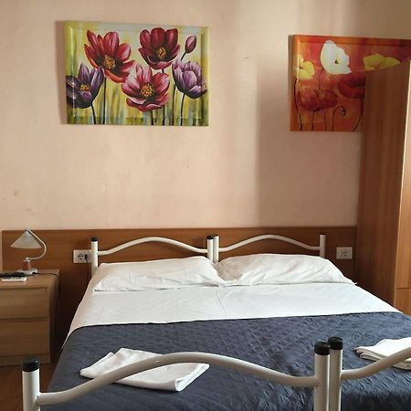 Volturno House Hostel Rome Exterior photo