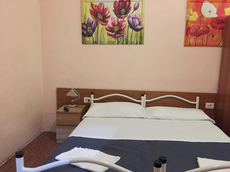 Volturno House Hostel Rome Exterior photo