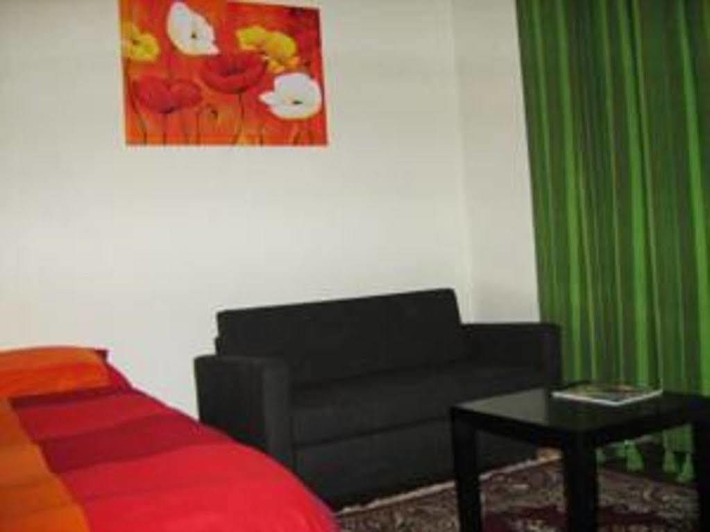 Volturno House Hostel Rome Exterior photo