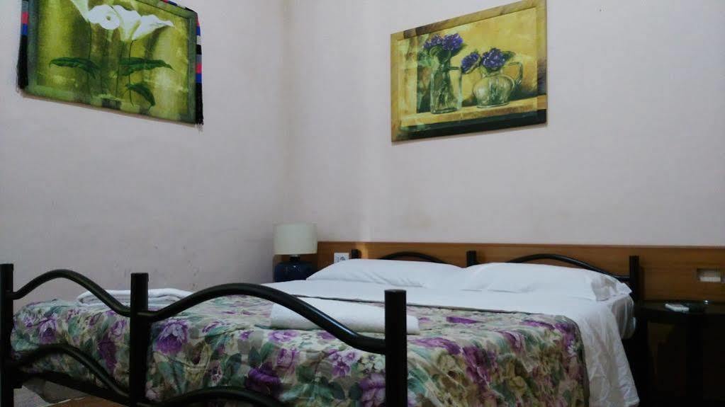 Volturno House Hostel Rome Exterior photo